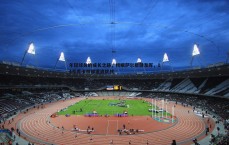 斗球体育直播-年轻球员的成长之路，榜眼萨尔稳健发挥，14号秀卡林顿遭遇挑战